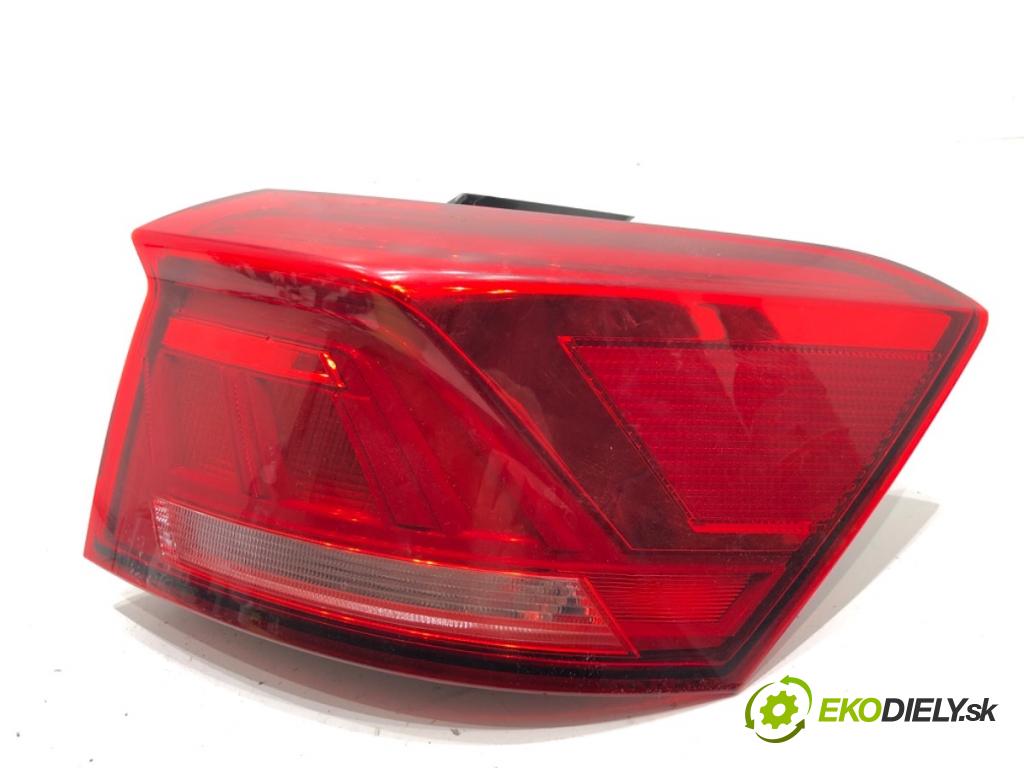 VW T-ROC SUV 2019 110 kW 1.5 TSI 1495 Svetlo pravy zad 2GA945096