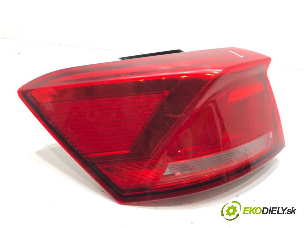 VW T-ROC SUV 2019 110 kW 1.5 TSI 1495 Svetlo ľavy zad 2GA945095