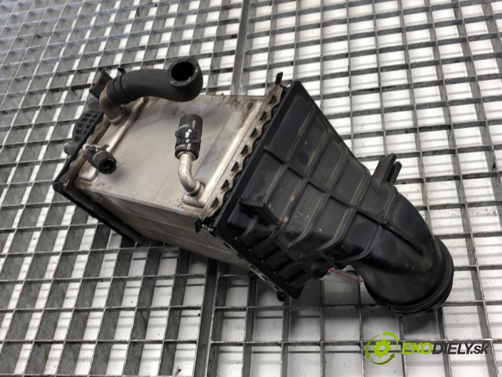 VW T-ROC SUV 2019 110 kW 1.5 TSI 1495 intercooler 04E145785 (Intercooler (chladič stlačeného vzduchu))