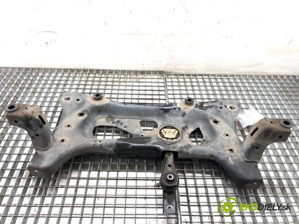 VW T-ROC SUV 2019 110 kW 1.5 TSI 1495 výztuha pod motor  (Přední výztuha)