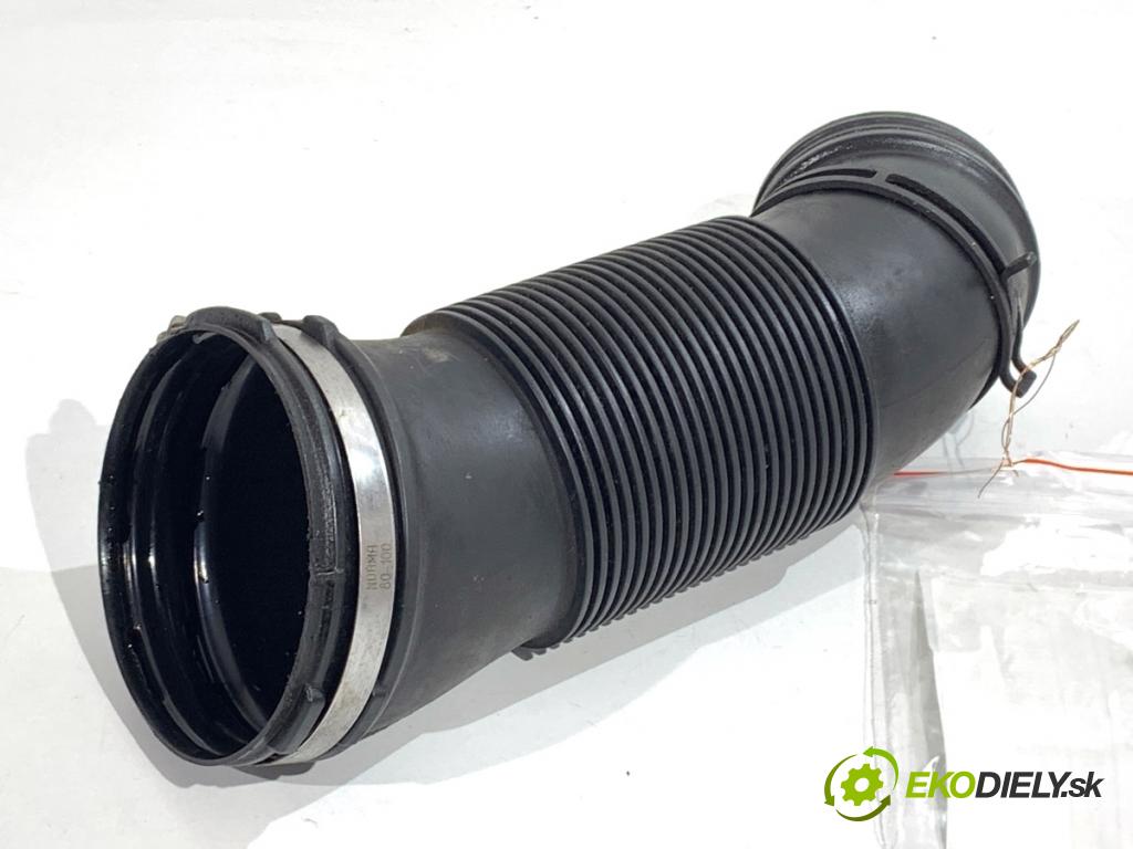 VW T-ROC SUV 2019 110 kW 1.5 TSI 1495 rúrka klimatizace 5Q0129684C (Trubka klimatizace)