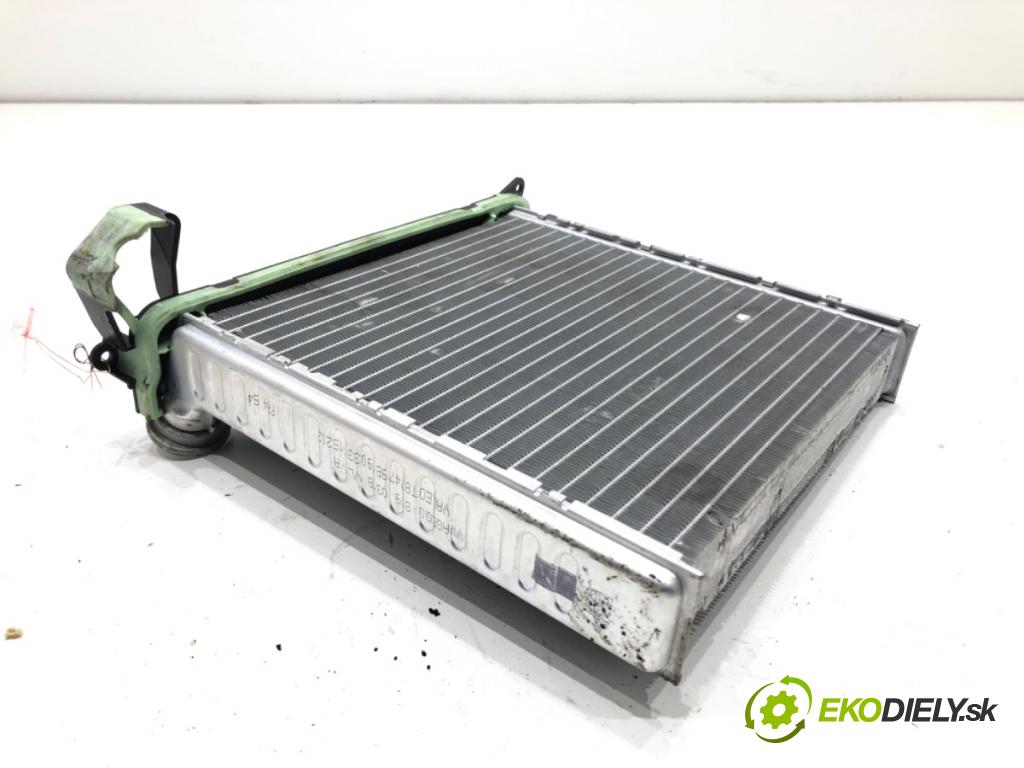 VW T-ROC SUV 2019 110 kW 1.5 TSI 1495 topné těleso radiátor topení 5Q0819031B (Radiátor topení)