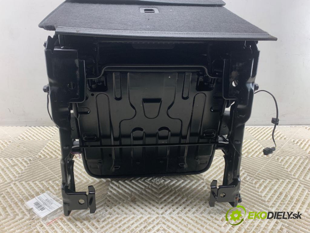 SEAT ALHAMBRA II nadwozie wielkoprzestrzenne (MPV) 2014 103 kW 2.0 TDI 1968 sedadlo zadní část třetí VLÁDA: