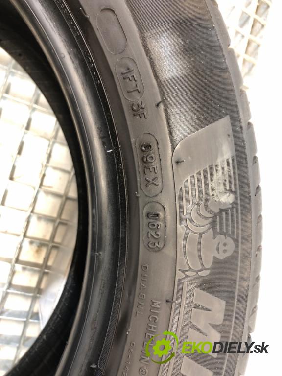--- --- PNEUMATIKA: 1X 215/55 17" MICHELIN