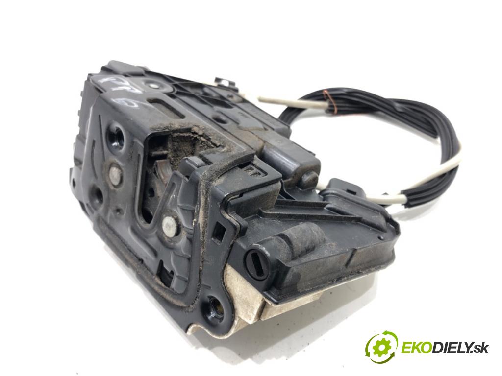 SEAT IBIZA IV liftback 2009 63 kW 1.4 1390 zámok dveře pravý přední část 5N1837016A