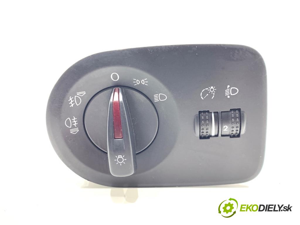 SEAT IBIZA IV liftback 2009 63 kW 1.4 1390 spínač světel 6J1941531A