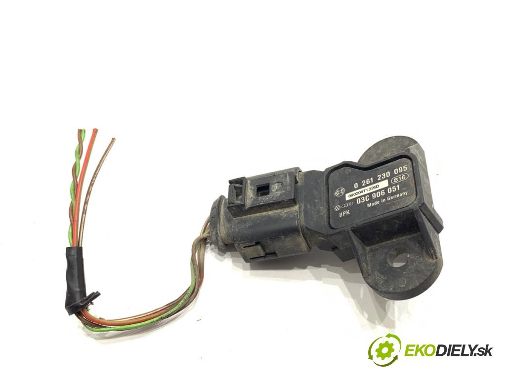 SEAT IBIZA IV liftback 2009 63 kW 1.4 1390 Váha vzduchu 0261230095 (Váha vzduchu)