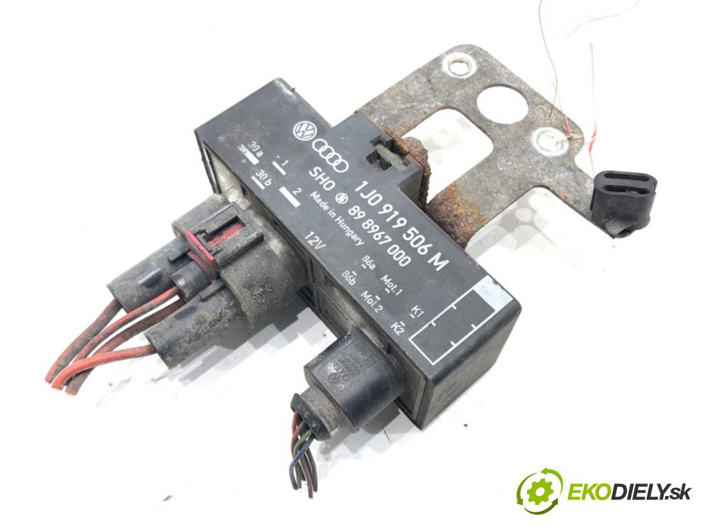 SEAT IBIZA IV liftback 2009 63 kW 1.4 1390 modul ventilátoru 1J0919506M