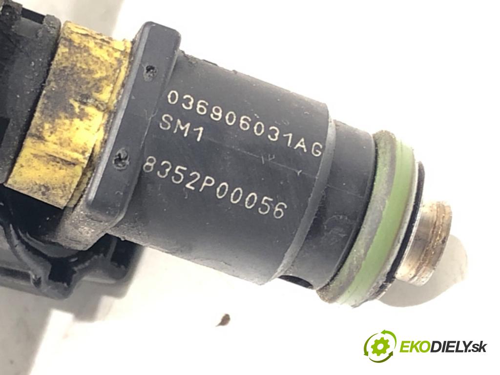 SEAT IBIZA IV liftback 2009 63 kW 1.4 1390 lišta vstřikovací 036133319BT (Vstřikovací lišta)