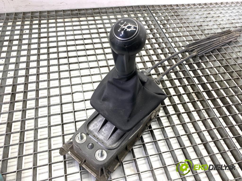 SEAT IBIZA IV liftback 2009 63 kW 1.4 1390 Kulisa 6Q0711049CG (Rýchlostná páka (kulisa))