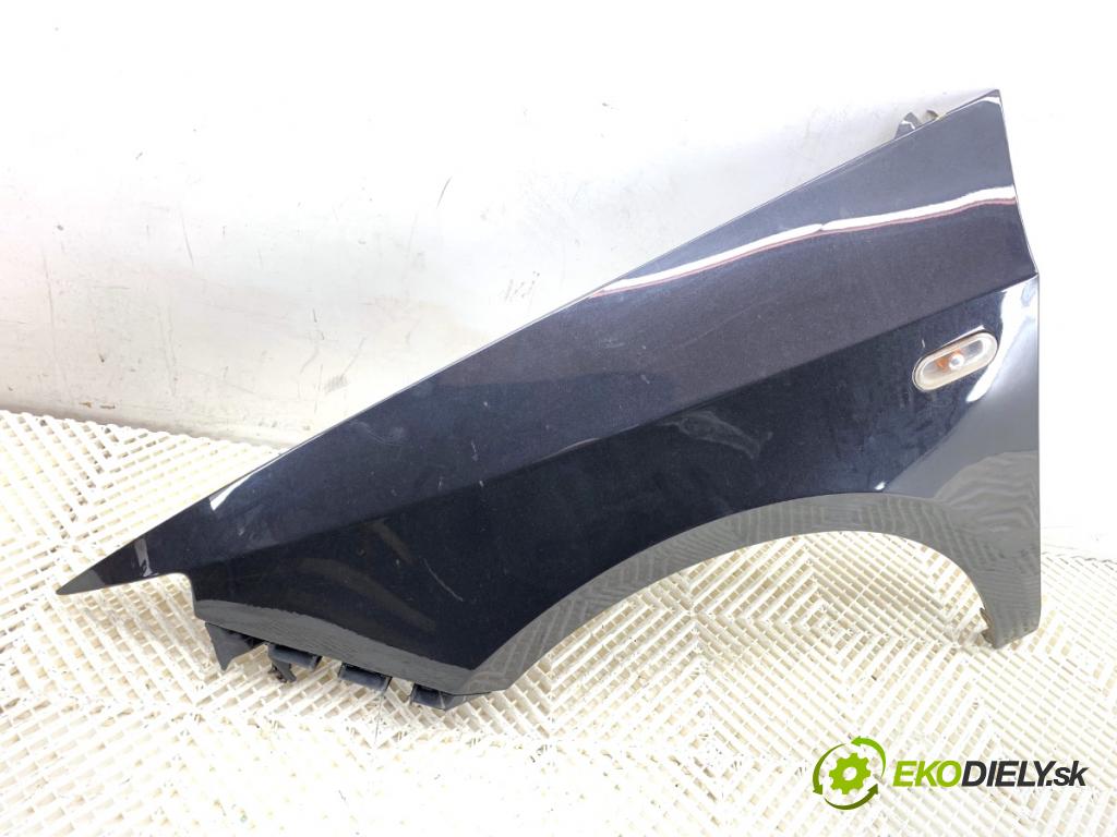 SEAT IBIZA IV liftback 2009 63 kW 1.4 1390 blatník levý přední část 