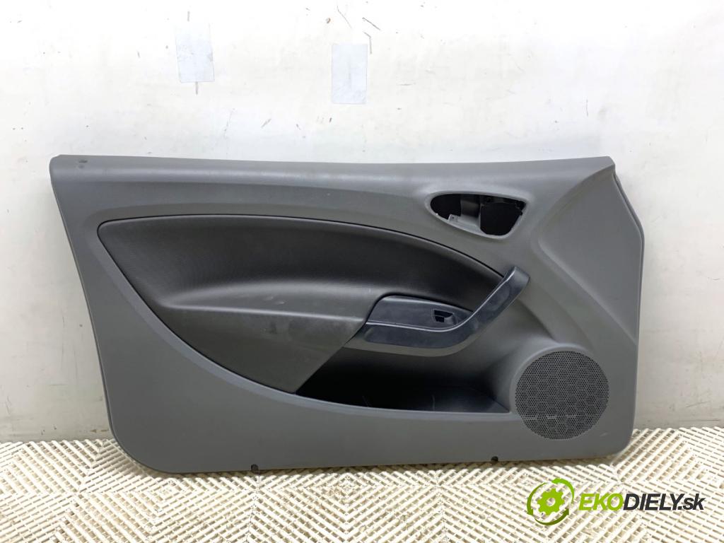 SEAT IBIZA IV liftback 2009 63 kW 1.4 1390 ča dveře levý přední část 