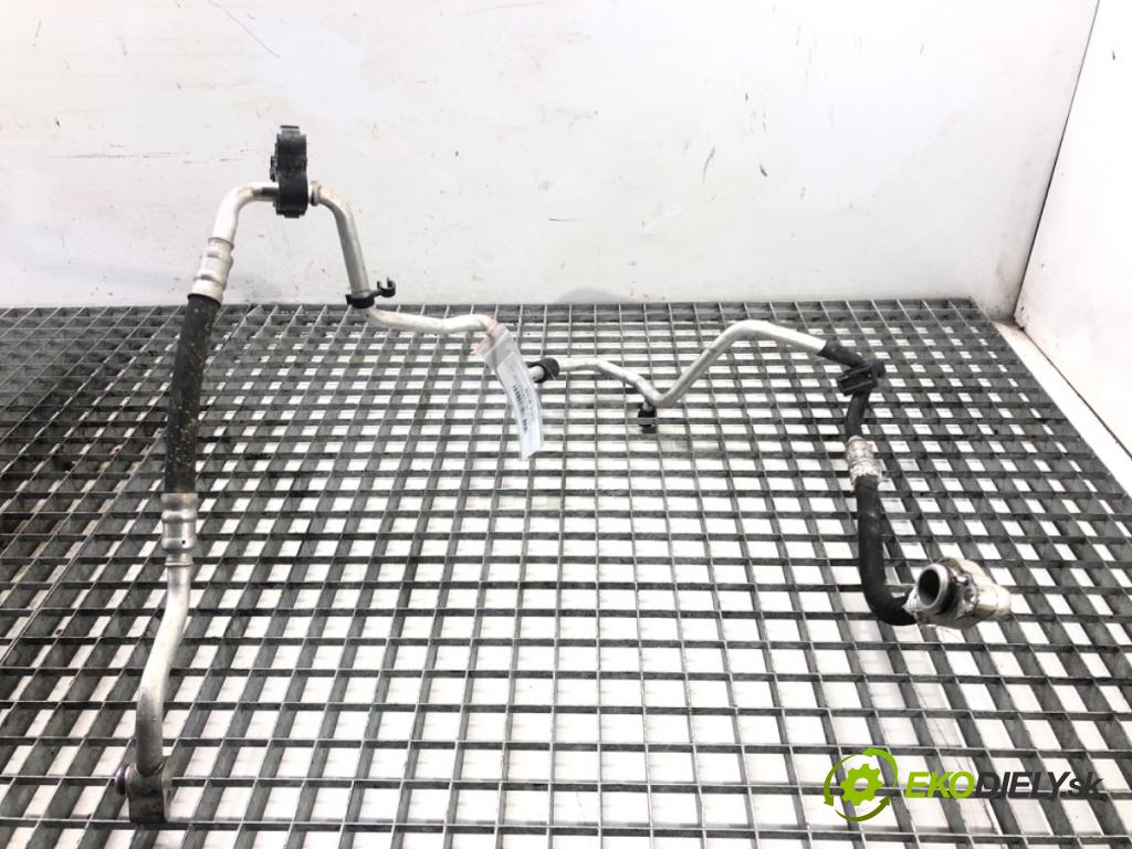 SEAT IBIZA IV liftback 2009 63 kW 1.4 1390 rúrka klimatizace 6R1820743D (Trubka klimatizace)