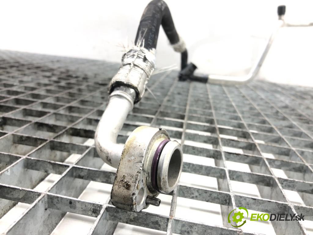 SEAT IBIZA IV liftback 2009 63 kW 1.4 1390 rúrka klimatizace 6R1820743D (Trubka klimatizace)