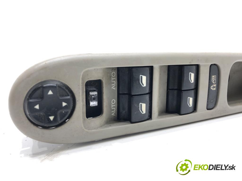 CITROEN C3 PICASSO nadwozie wielkoprzestrzenne (MPV) 2010 88 kW 1.6 VTi 120 1598 Prepínač okien 96636185ZW (Prepínacie páčky pod volantom)