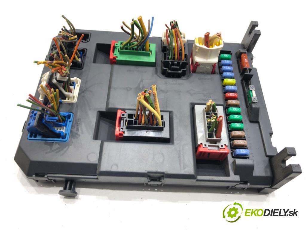 CITROEN C3 PICASSO nadwozie wielkoprzestrzenne (MPV) 2010 88 kW 1.6 VTi 120 1598 modul BSI 9666952080 (Pojistková skříňka)