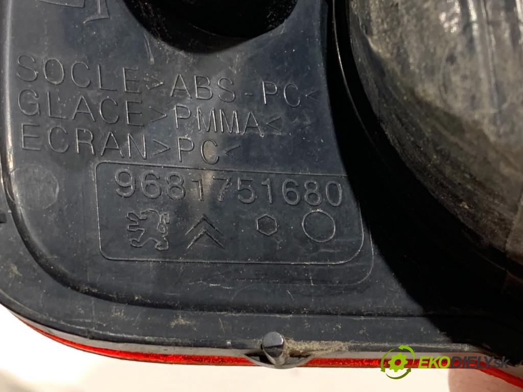 CITROEN C3 PICASSO nadwozie wielkoprzestrzenne (MPV) 2010 88 kW 1.6 VTi 120 1598 Svetlo nárazníka pravy zad 9681751680