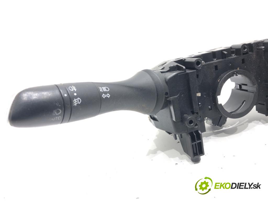 RENAULT MEGANE IV Kombi 2017 66 kW 1.5 dCi 90 1461 Prepínač kombinovaný 255678341R (Prepínacie páčky pod volantom)