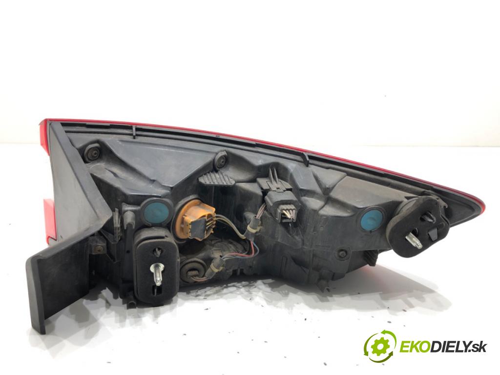 RENAULT MEGANE IV Kombi 2017 66 kW 1.5 dCi 90 1461 Svetlo ľavy zad 265554874R