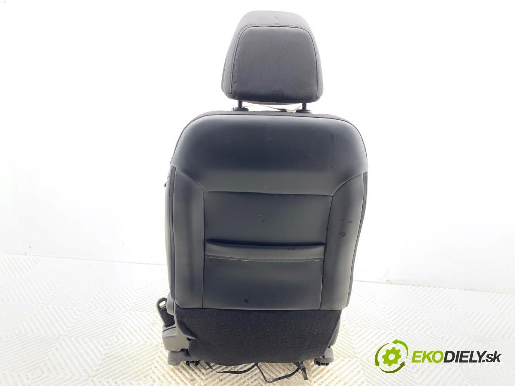 RENAULT MEGANE IV Kombi 2017 66 kW 1.5 dCi 90 1461 sedadlo levý přední část