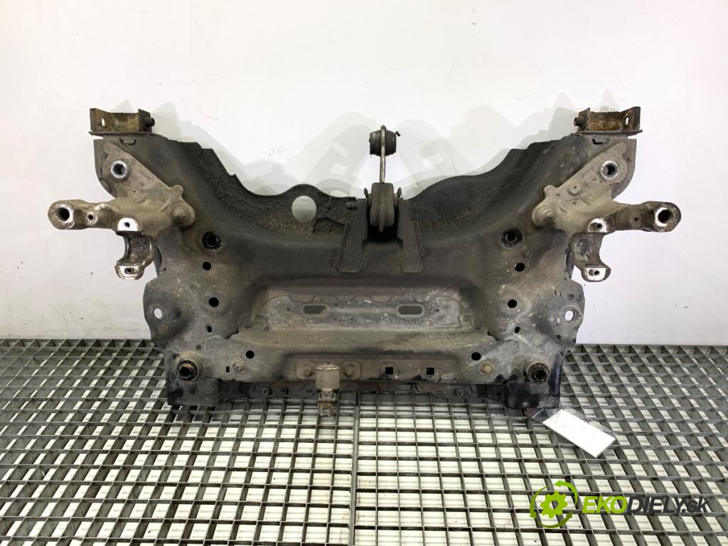 RENAULT MEGANE IV Kombi 2017 66 kW 1.5 dCi 90 1461 výztuha pod motor  (Přední výztuha)