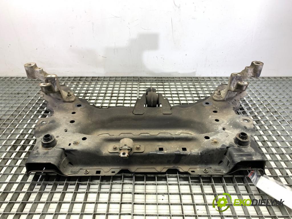 RENAULT MEGANE IV Kombi 2017 66 kW 1.5 dCi 90 1461 výztuha pod motor  (Přední výztuha)