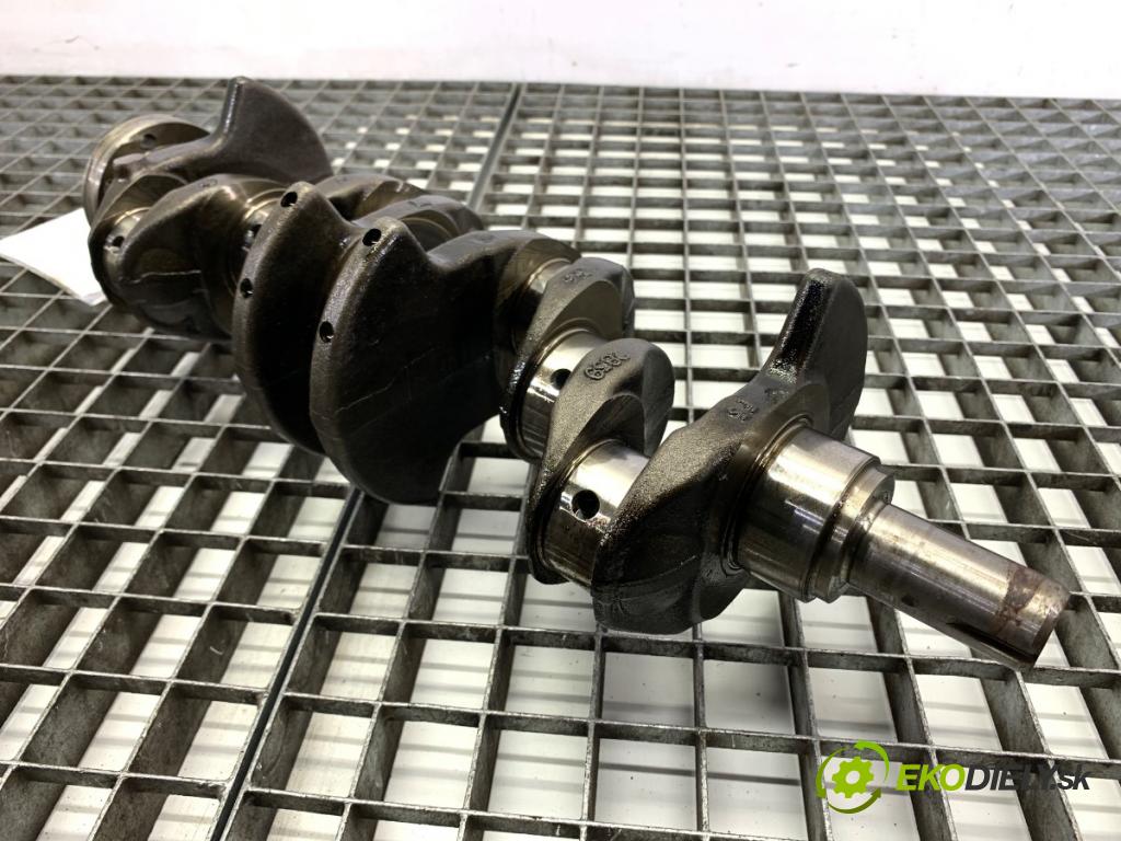 RENAULT MEGANE IV Kombi 2017 66 kW 1.5 dCi 90 1461 Kardaň, hriadeľ KLIKA:  (Blok motora ostatné)