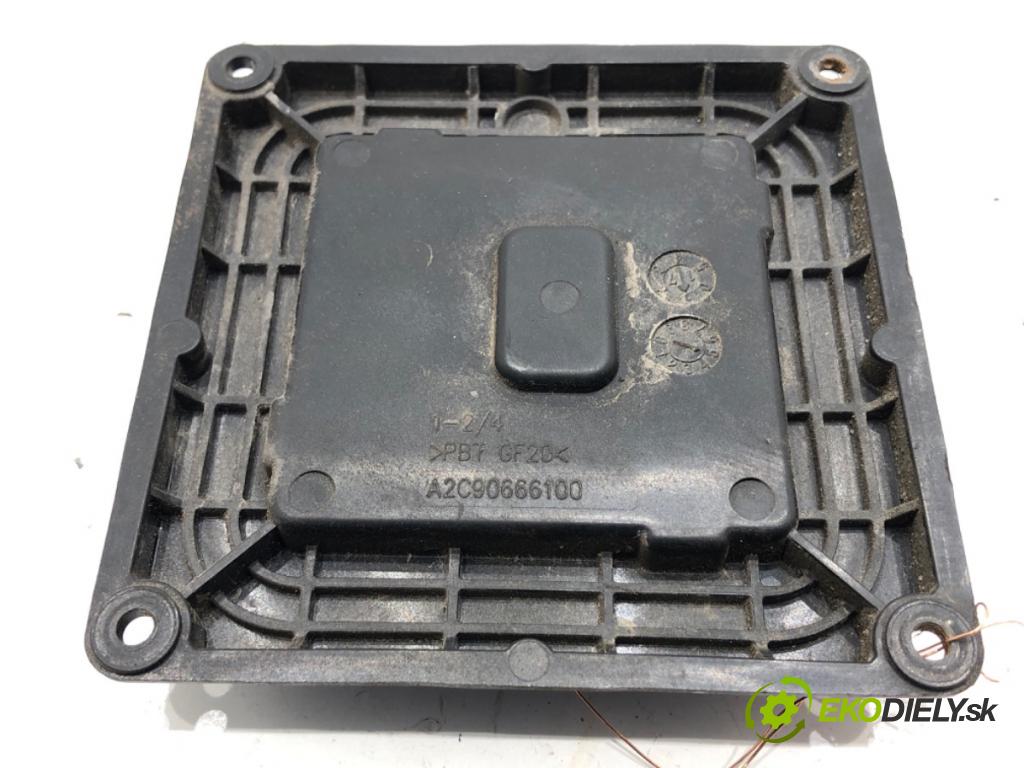 RENAULT MEGANE IV Kombi 2017 66 kW 1.5 dCi 90 1461 Menič XENON 260559976R (Riadiaca jednotka xenónu)