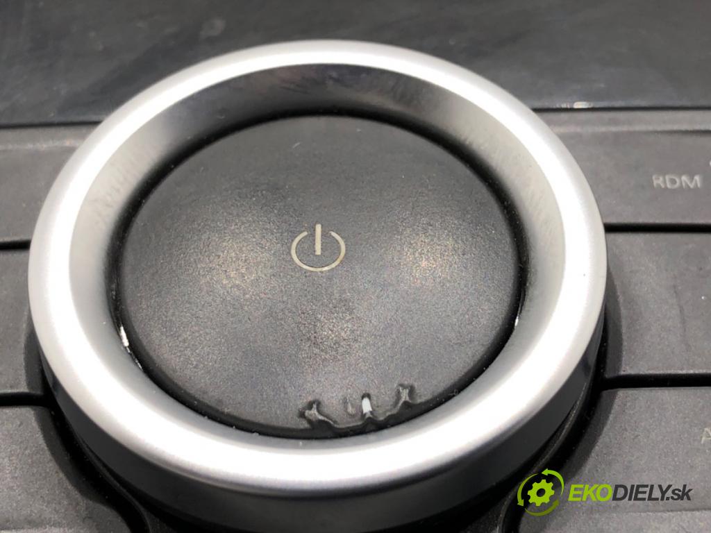 RENAULT MEGANE IV Kombi 2017 66 kW 1.5 dCi 90 1461 Panel ovládania kúrenia 681833236R (Prepínacie páčky pod volantom)