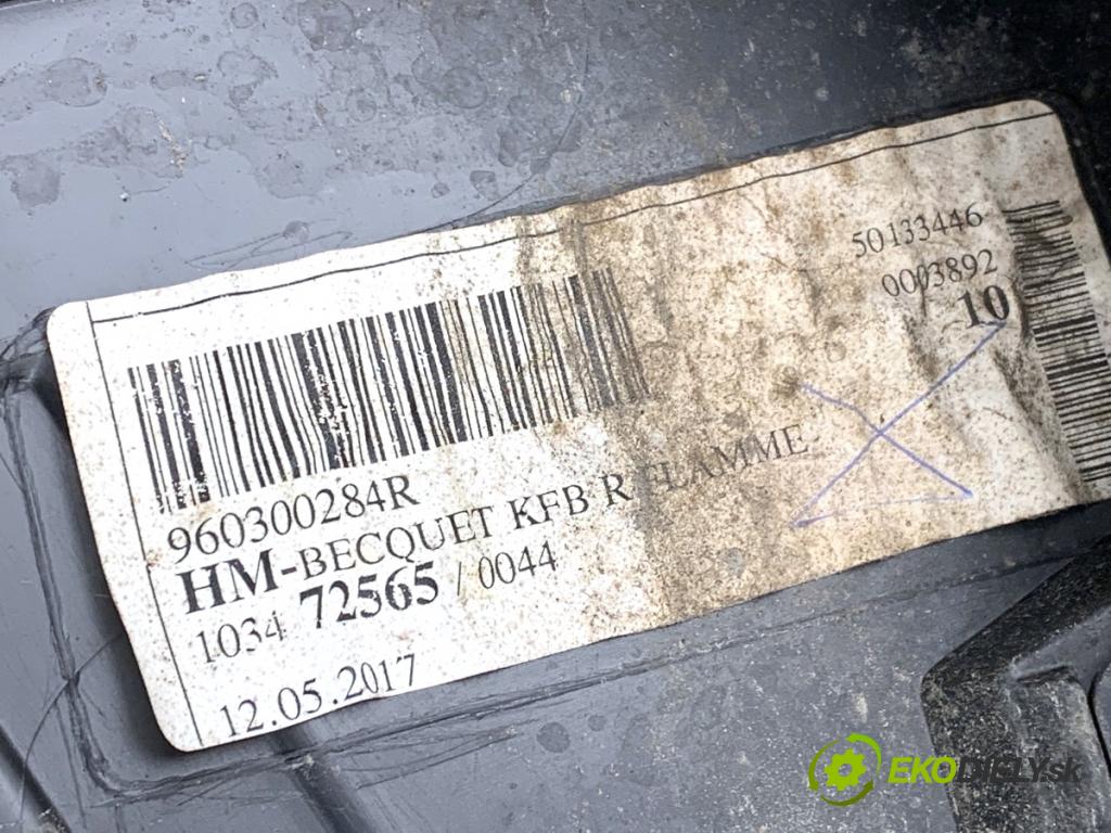 RENAULT MEGANE IV Kombi 2017 66 kW 1.5 dCi 90 1461 Spoiler zadní část