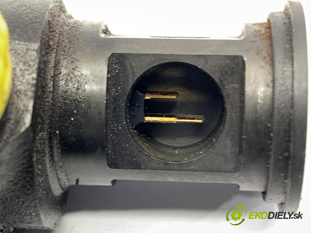 FORD MONDEO MK5 Kombi 2016 110 kW 2.0 TDCi 1998 vstrekovač 9674984080 (Vstrekovač paliva)