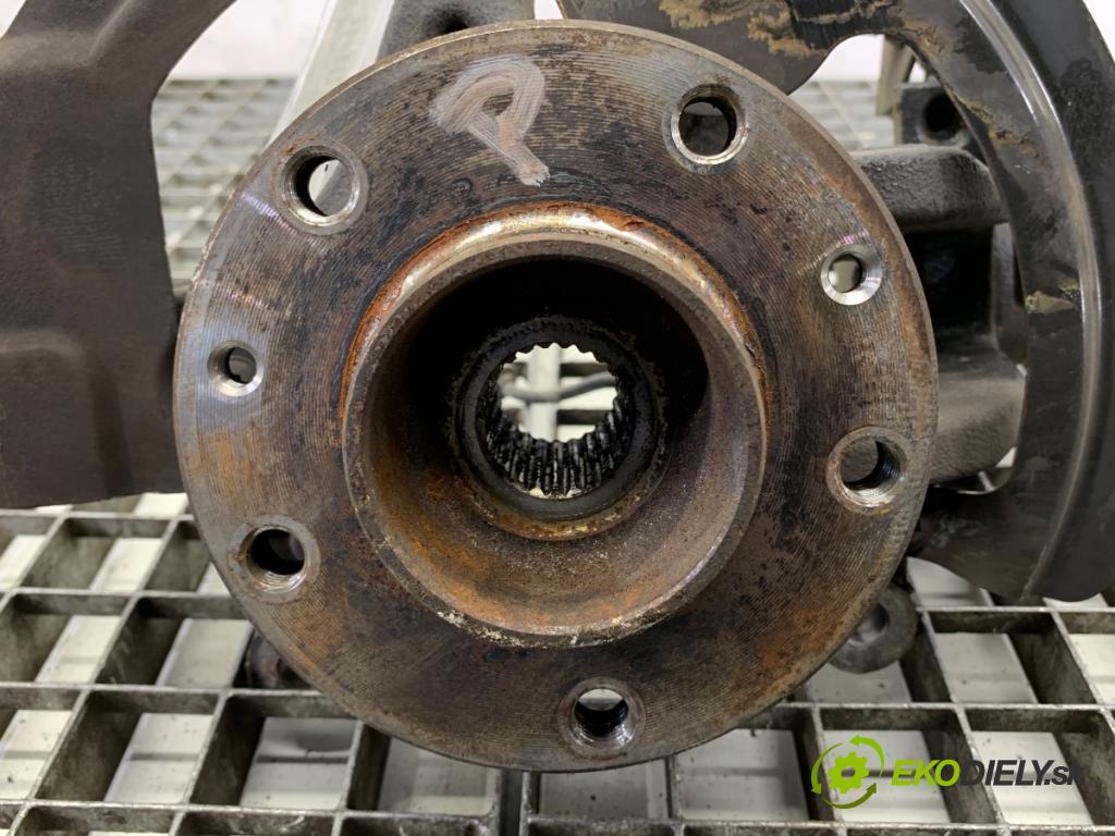 RENAULT MEGANE IV liftback 2019 85 kW 1.5 Blue dCi 115 (B9A6) 1461 náboj pravy predný