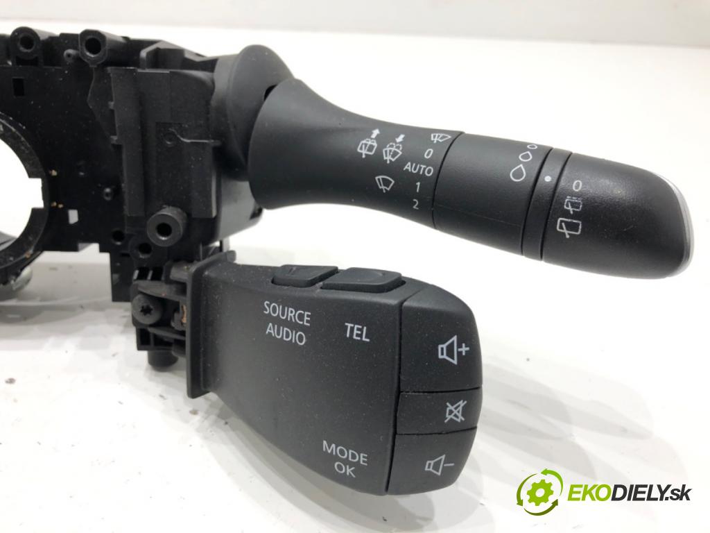 RENAULT MEGANE IV liftback 2019 85 kW 1.5 Blue dCi 115 (B9A6) 1461 Prepínač kombinovaný 255678341R (Prepínacie páčky pod volantom)