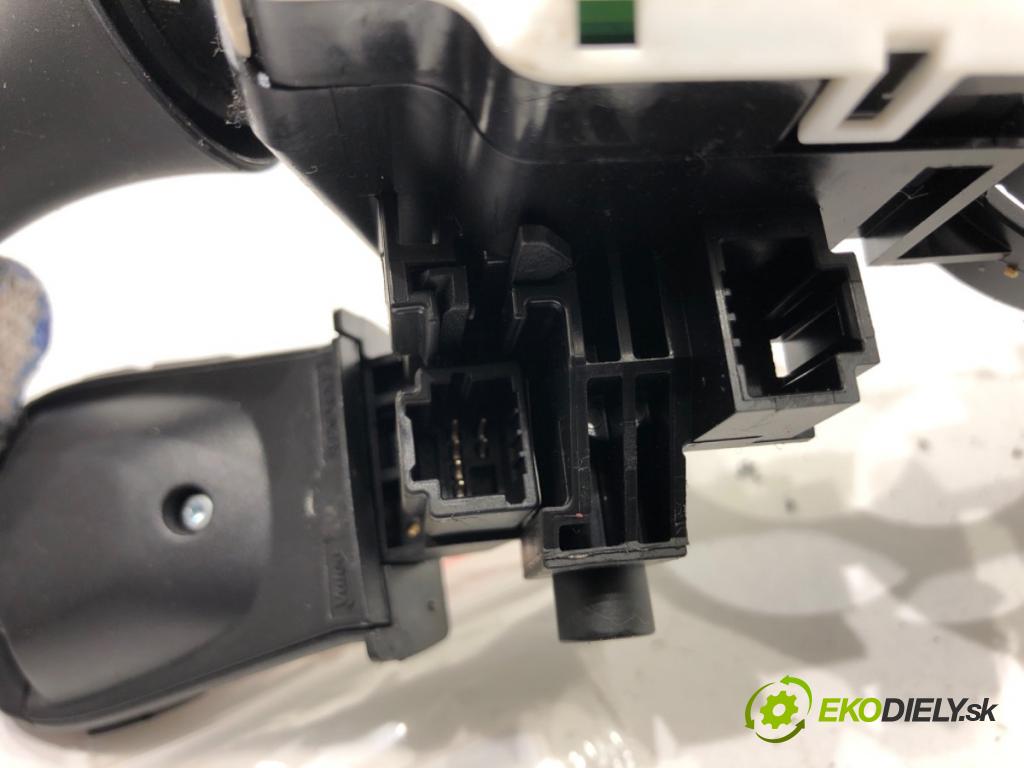 RENAULT MEGANE IV liftback 2019 85 kW 1.5 Blue dCi 115 (B9A6) 1461 Prepínač kombinovaný 255678341R (Prepínacie páčky pod volantom)