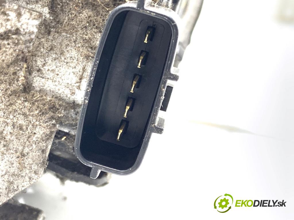 RENAULT MEGANE IV liftback 2019 85 kW 1.5 Blue dCi 115 (B9A6) 1461 mechanismus stěračů přední část 288005974R (Motorek stěračů přední)