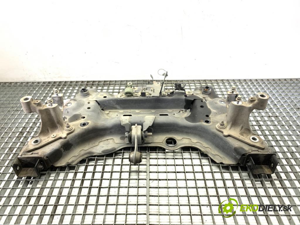 RENAULT MEGANE IV liftback 2019 85 kW 1.5 Blue dCi 115 (B9A6) 1461 výztuha pod motor  (Přední výztuha)