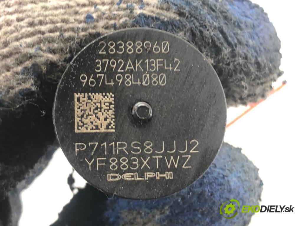 FORD MONDEO MK5 Kombi 2016 110 kW 2.0 TDCi 1998 vstrekovač 9674984080 (Vstrekovač paliva)