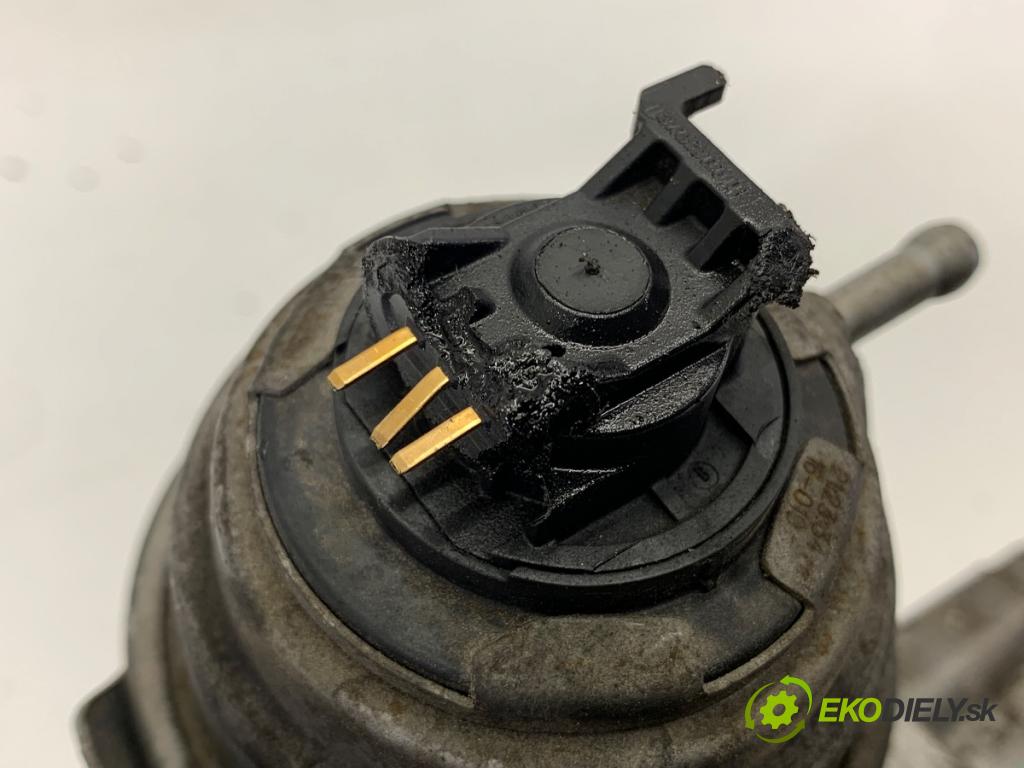 VW GOLF VII Kombi 2016 81 kW 1.6 TDI 1598 Turbodúchadlo,turbo 04L253016H (Turbodúchadlo (kompletné))