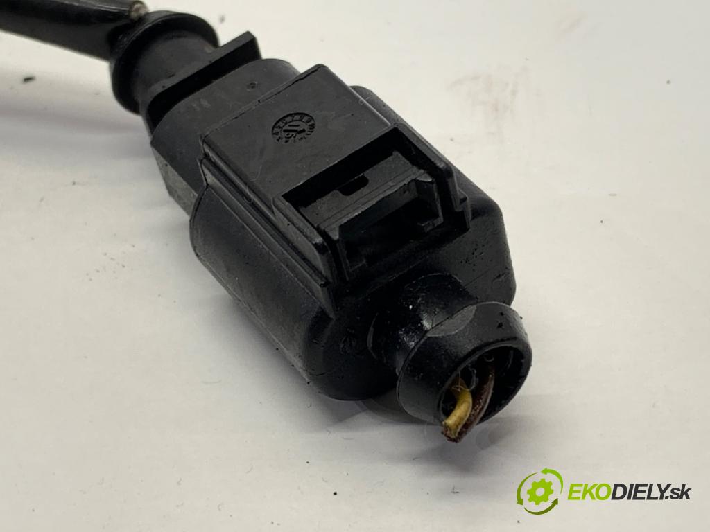 VW GOLF VII Kombi 2016 81 kW 1.6 TDI 1598 Snímač teploty spalín 04L906088BD (Snímač)