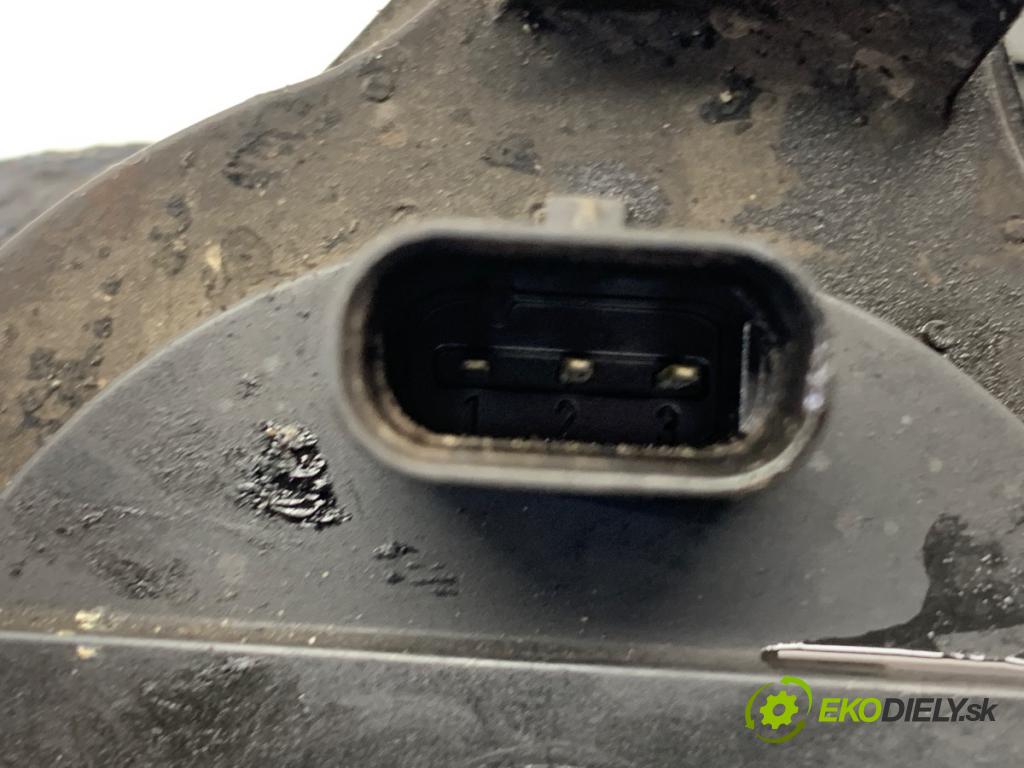 VW GOLF VII Kombi 2016 81 kW 1.6 TDI 1598 DALŠÍ: Pumpa vody 5Q0965567J (Vodná pumpa)