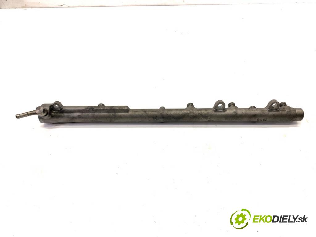 BMW E71 SUV 2013 180 kW xDrive 30 d 2993 Lišta vstrekovacia 7795514 (Vstrekovacia lišta)