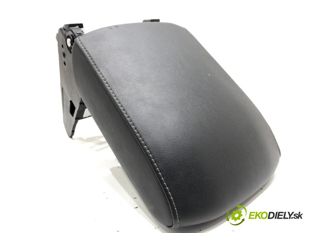 VW T-ROC SUV 2019 110 kW 2.0 TDI 1968 Lakťová opierka 2GA864207 (Lakťová opierka)