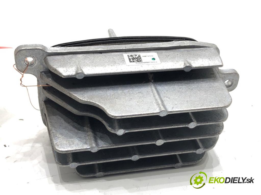 RENAULT MEGANE IV liftback 2019 85 kW 1.5 Blue dCi 115 (B9A6) 1461 Modul LED B010341-3 90049602