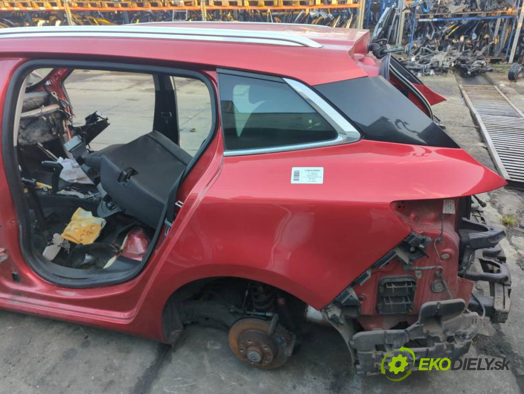 RENAULT MEGANE IV Kombi 2017 66 kW 1.5 dCi 90 1461 karoséria ČTVRŤÁK: Blatník zad ľavy pravy prah strecha PODŁUŻNICA ľavy pravy