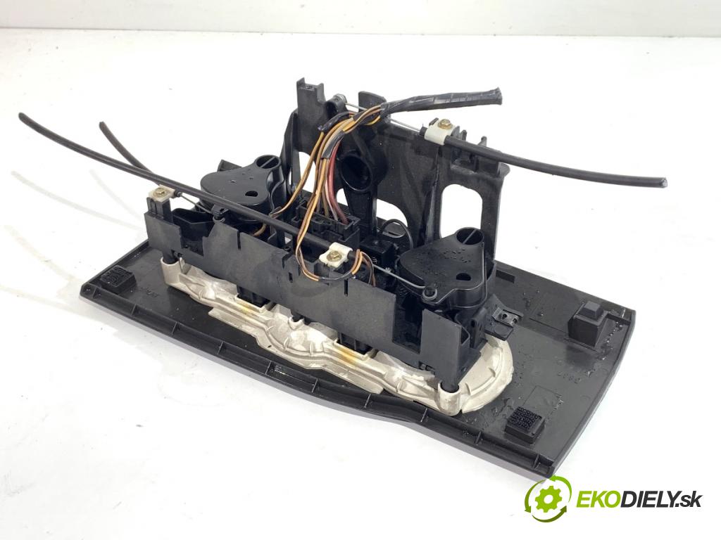 IVECO DAILY III Skrzynia 2005 100 kW 35 C 14 2998 Panel ovládania kúrenia  (Prepínacie páčky pod volantom)