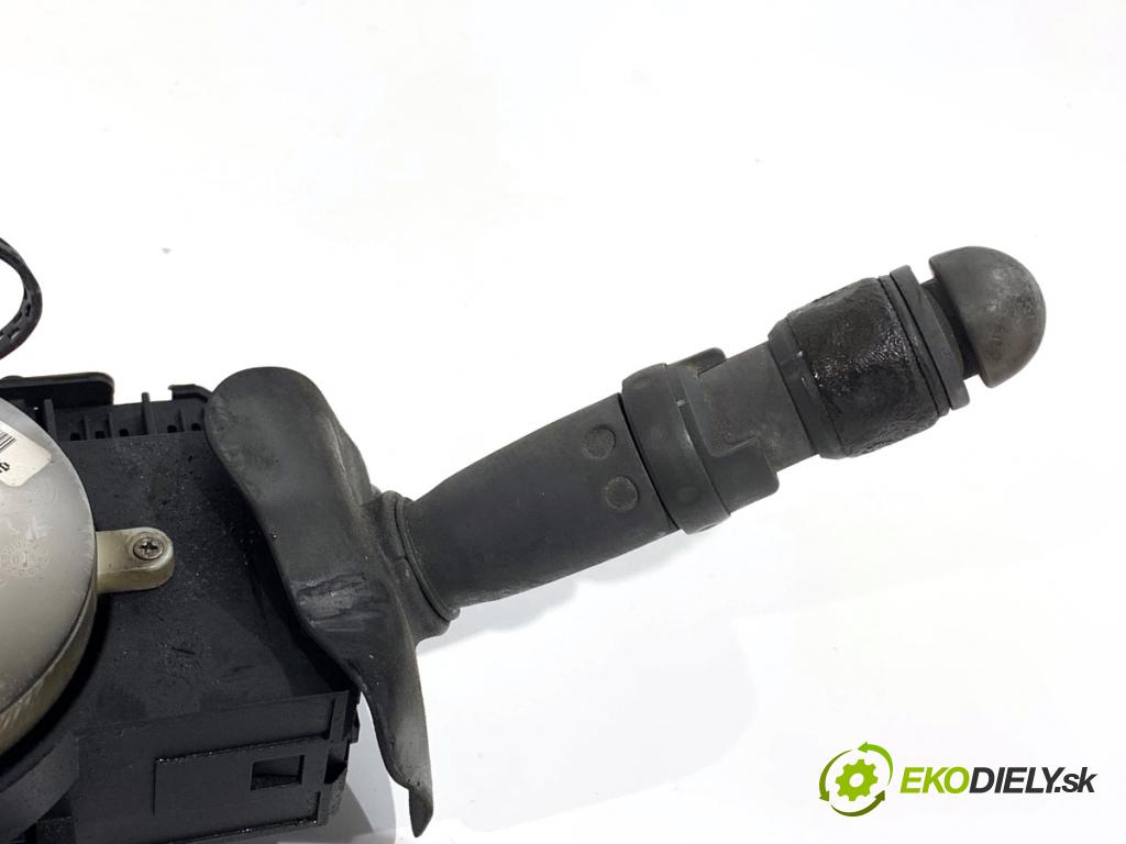 IVECO DAILY III Skrzynia 2005 100 kW 35 C 14 2998 Prepínač kombinovaný  (Prepínacie páčky pod volantom)