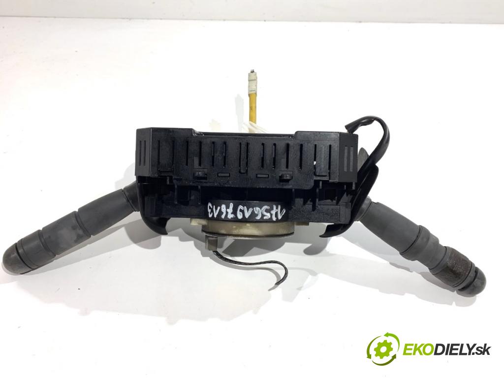 IVECO DAILY III Skrzynia 2005 100 kW 35 C 14 2998 Prepínač kombinovaný  (Prepínacie páčky pod volantom)