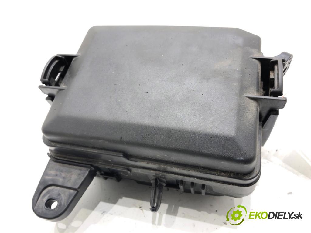 HYUNDAI i20 II liftback 2019 62 kW 1.2 1248 skříňka poistková 91950-C8280 (Pojistková skříňka)