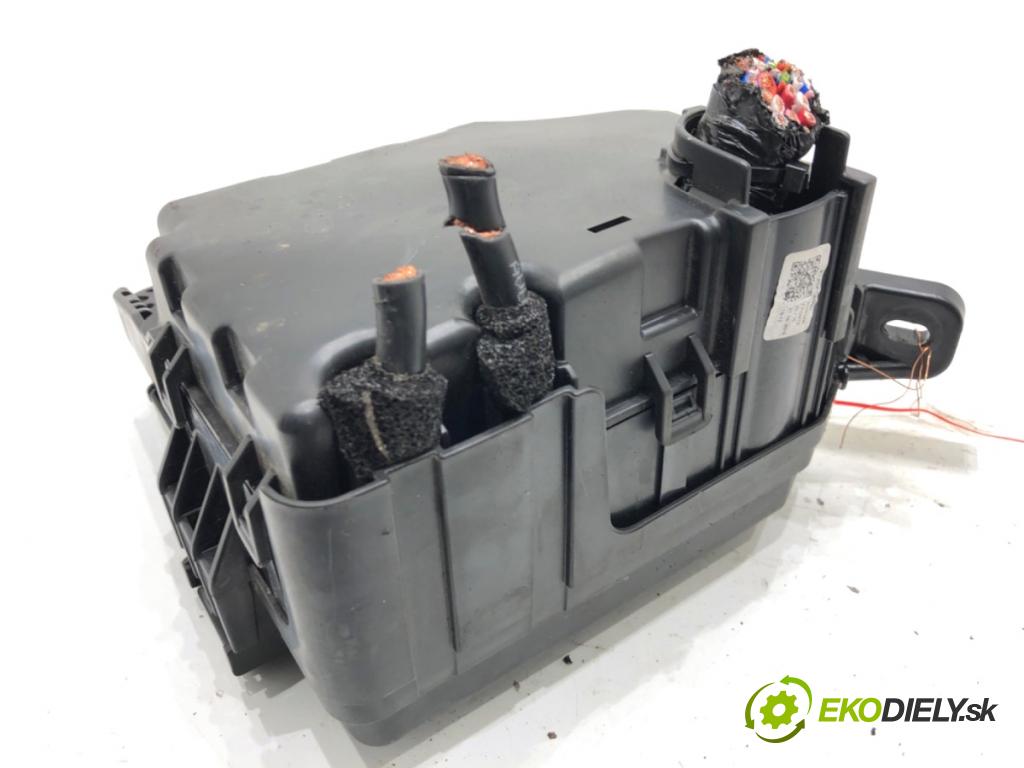 HYUNDAI i20 II liftback 2019 62 kW 1.2 1248 skříňka poistková 91950-C8280 (Pojistková skříňka)