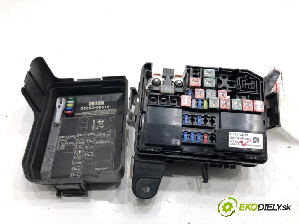 HYUNDAI i20 II liftback 2019 62 kW 1.2 1248 skříňka poistková 91950-C8280 (Pojistková skříňka)